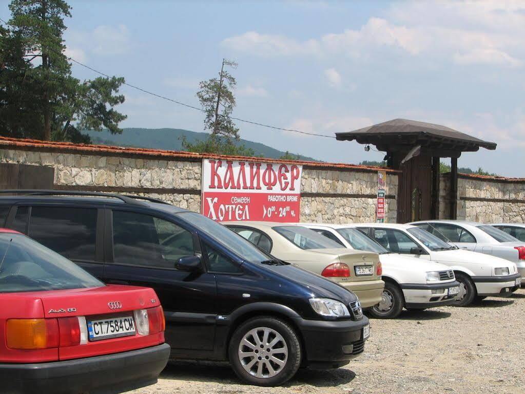 Family Hotel Kalifer Kalofer Buitenkant foto